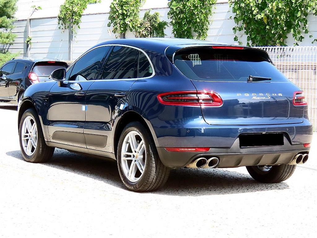 Porsche Macan — photo 03