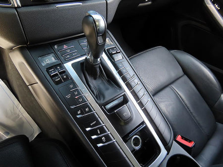 Porsche Macan — photo 10