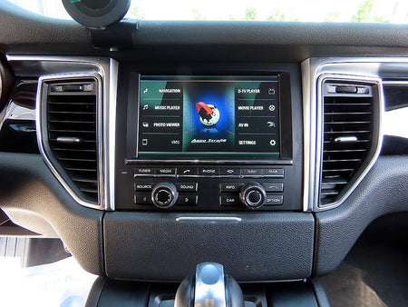 Porsche Macan — photo 12