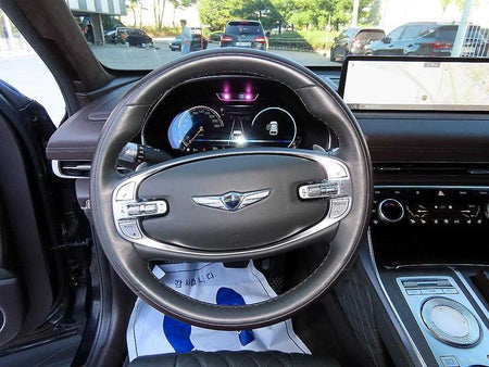 Genesis GV80 — photo 08