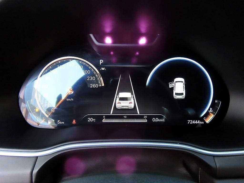 Genesis GV80 — photo 09