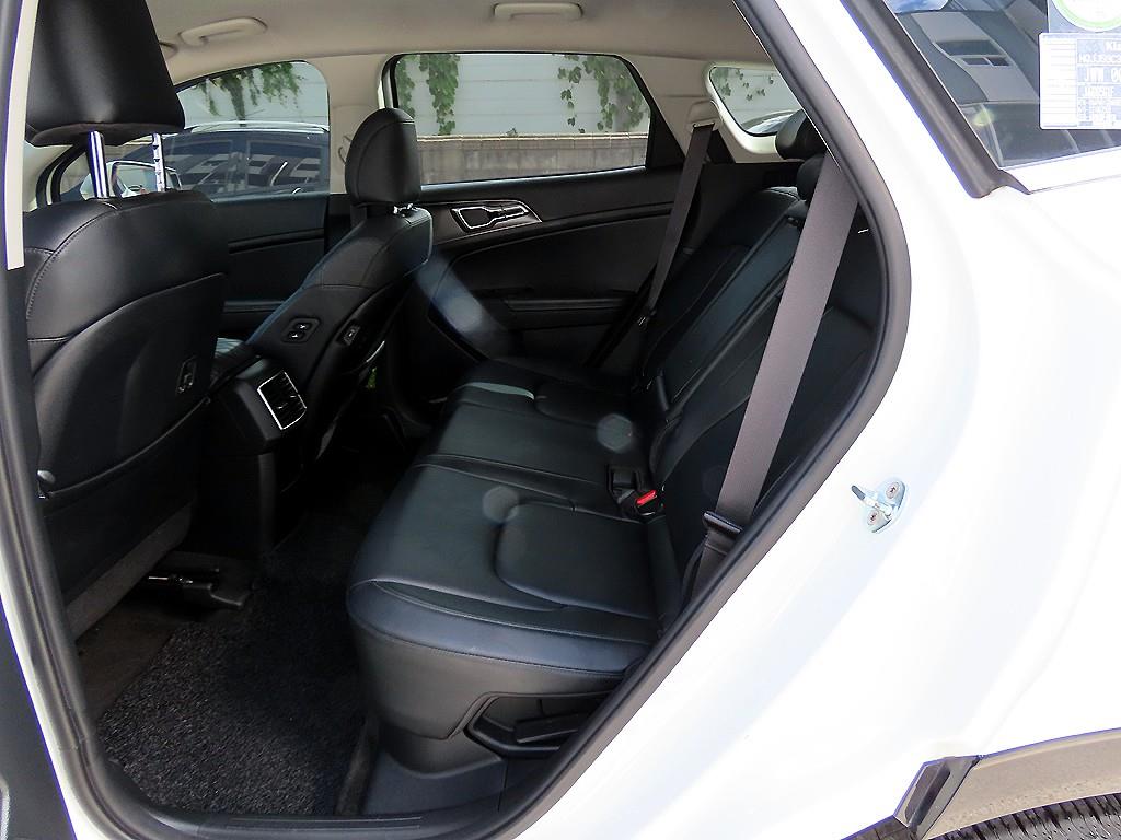 Kia Sportage — photo 06