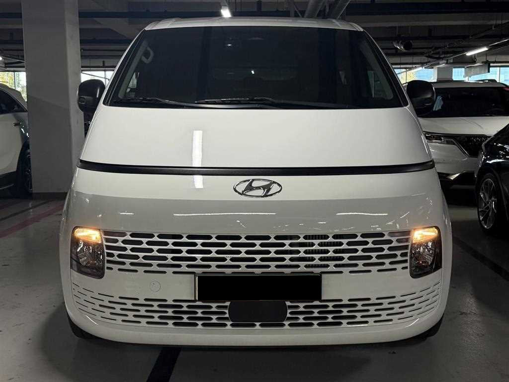 Hyundai Staria — photo 02