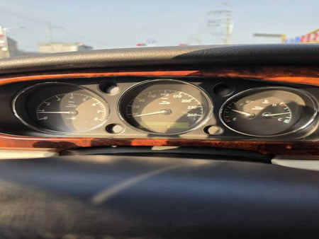 Jaguar XJ-6 — photo 05
