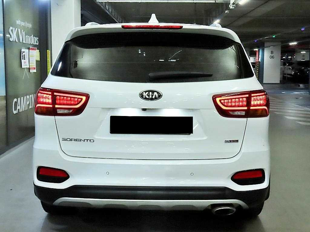 Kia Sorento — photo 05