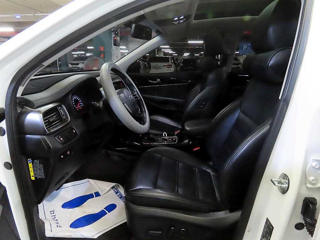 Kia Sorento — photo 06