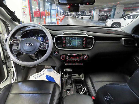 Kia Sorento — photo 10