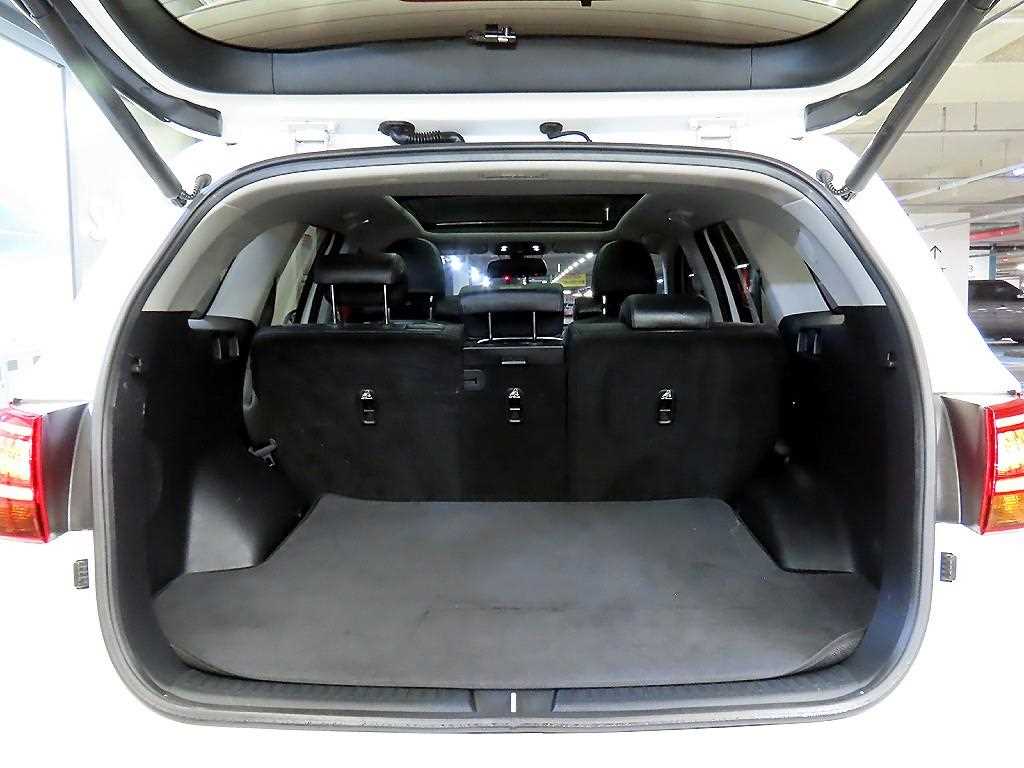 Kia Sorento — photo 16