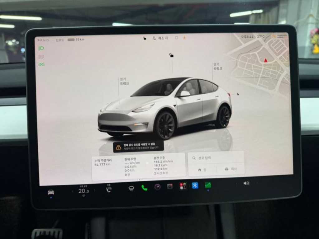 Tesla Model Y — photo 09