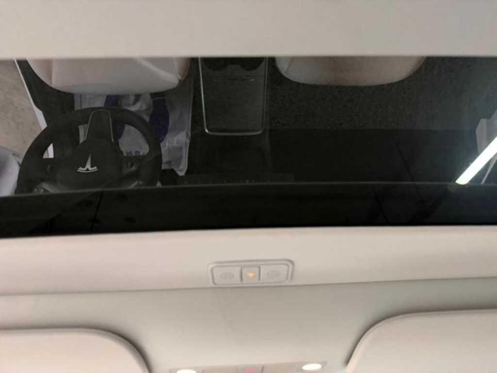 Tesla Model Y — photo 16