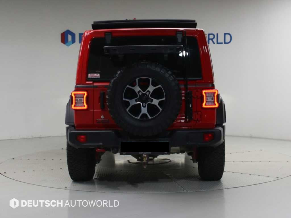 Jeep Wrangler — photo 04