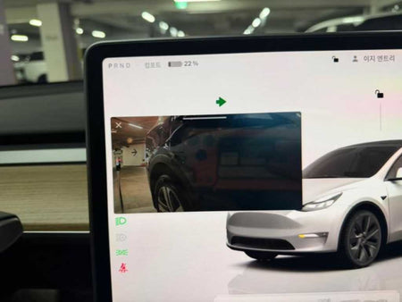 Tesla Model Y — photo 13