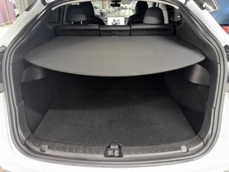 Tesla Model Y — photo 17