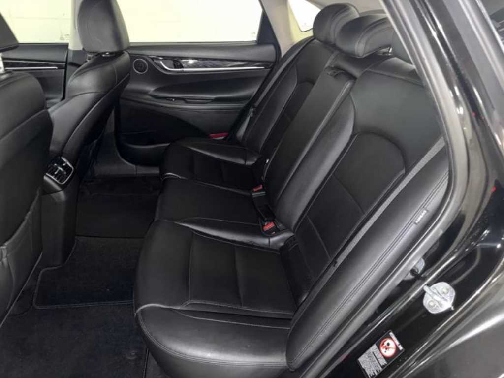 Hyundai Grandeur — photo 07