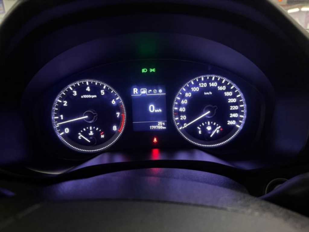 Hyundai Grandeur — photo 09
