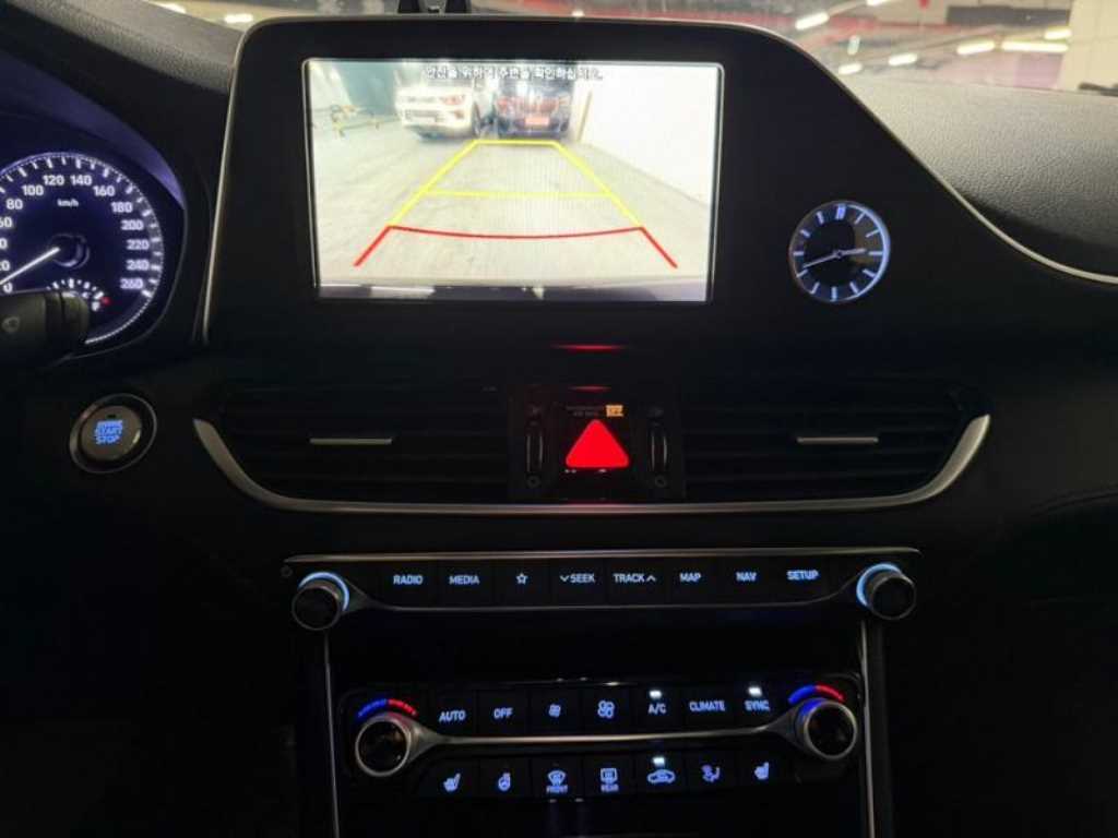 Hyundai Grandeur — photo 12