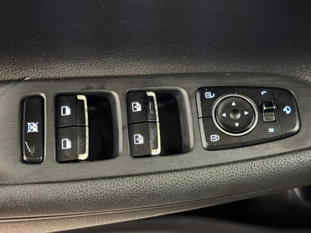 Hyundai Grandeur — photo 16
