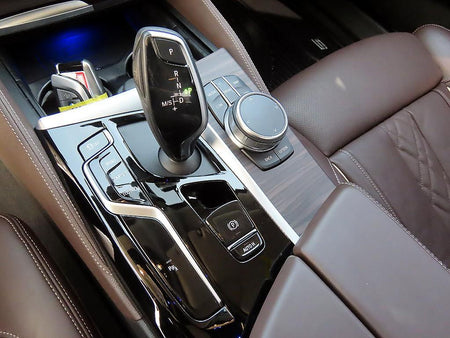 BMW 5-Series — photo 11