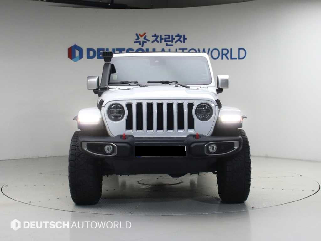 Jeep Wrangler — photo 03