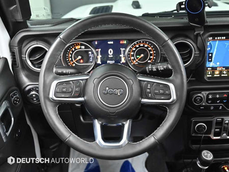 Jeep Wrangler — photo 13