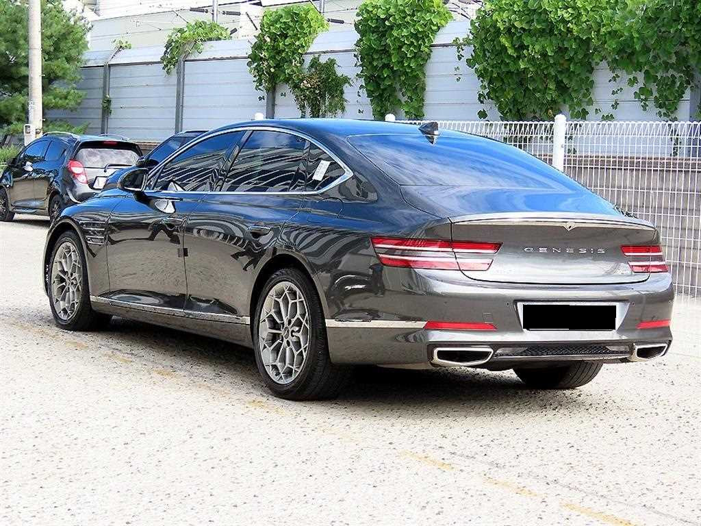 Genesis G80 — photo 05