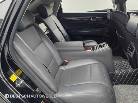 Hyundai Equus — photo 12