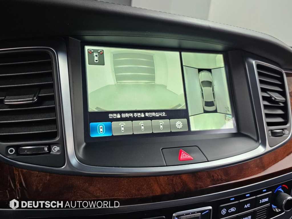 Hyundai Equus — photo 15