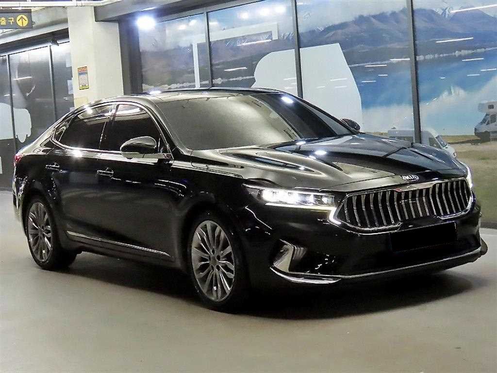 Kia K7 — photo 01