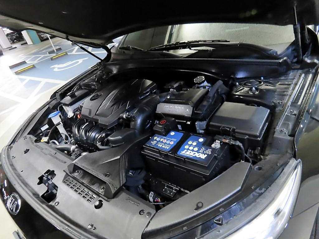 Kia K7 — photo 19