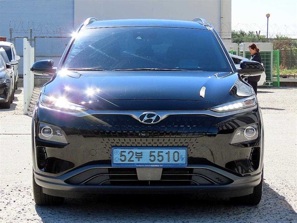 Hyundai Kona — photo 01