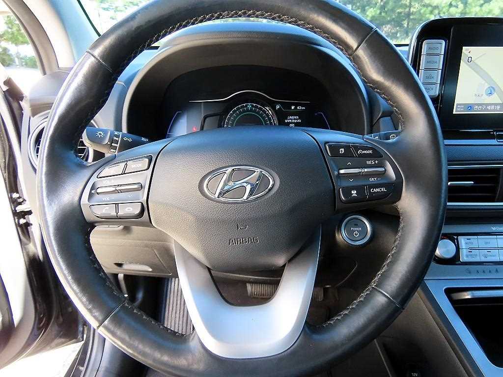 Hyundai Kona — photo 08