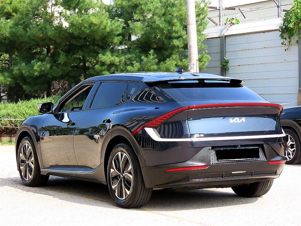 Kia EV6 — photo 03
