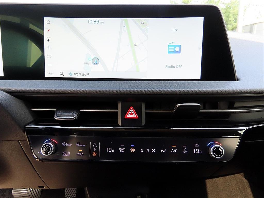 Kia EV6 — photo 13