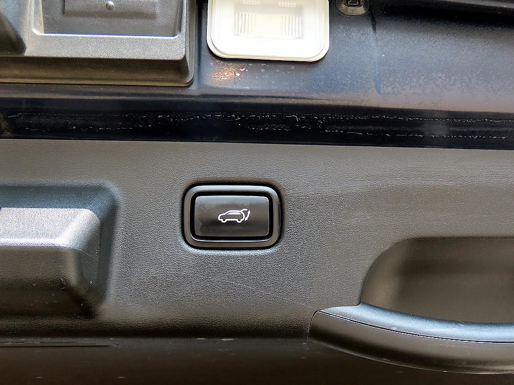 Kia EV6 — photo 17