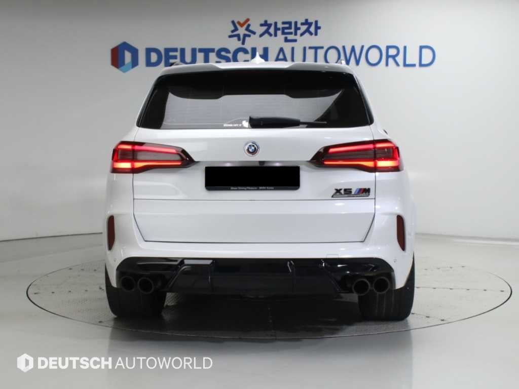 BMW X5M — photo 04