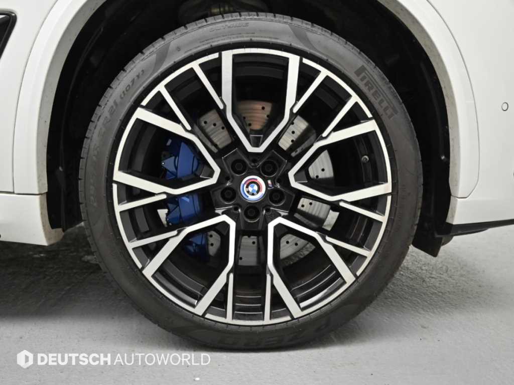 BMW X5M — photo 05