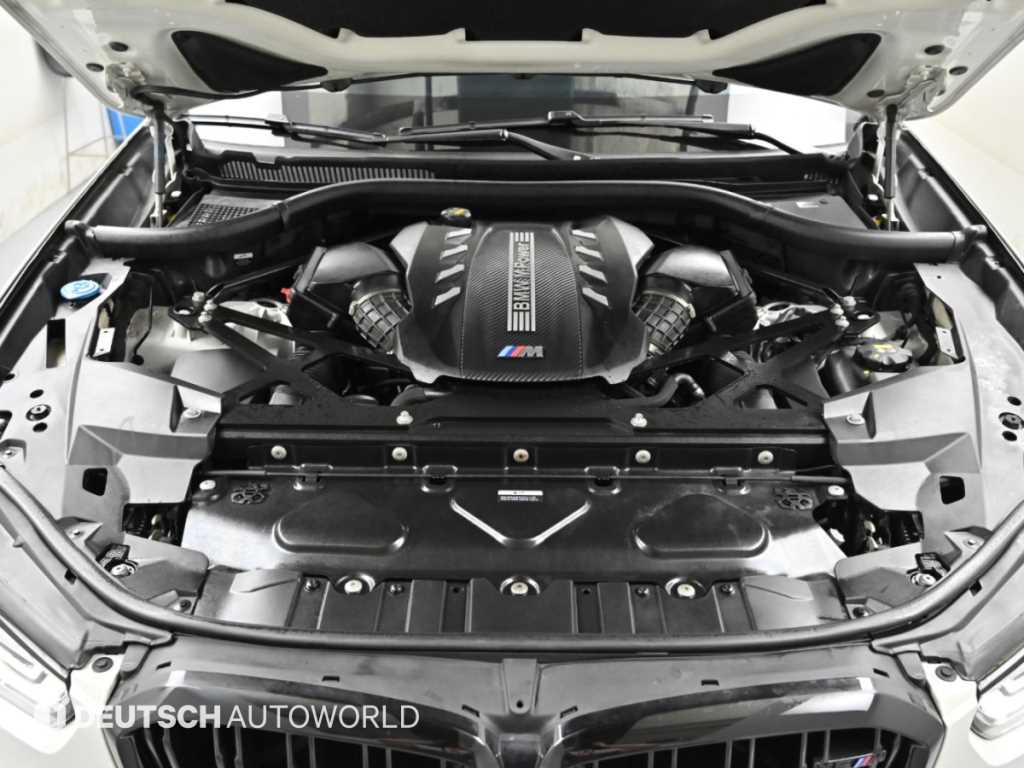 BMW X5M — photo 06