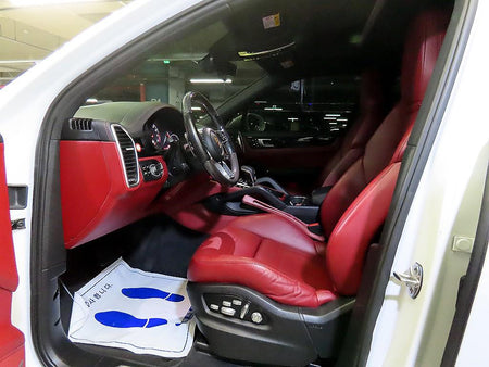 Porsche Cayenne — photo 06