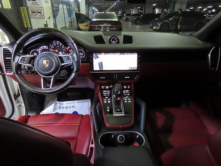 Porsche Cayenne — photo 10
