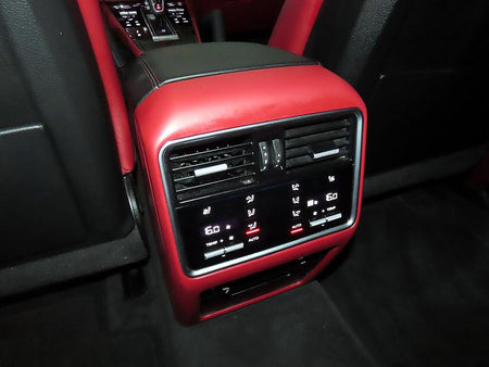 Porsche Cayenne — photo 14