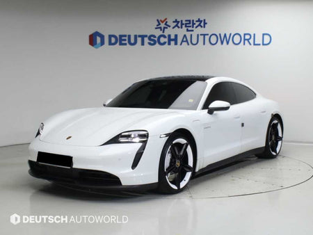 Porsche Taycan — photo 01