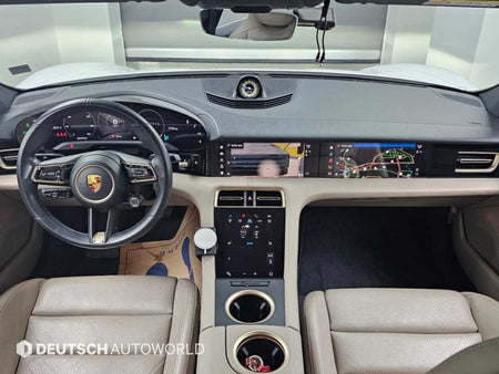Porsche Taycan — photo 07