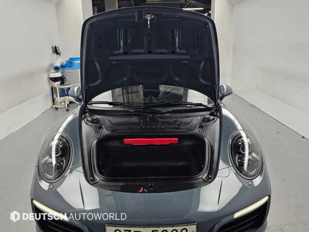Porsche 911 — photo 18