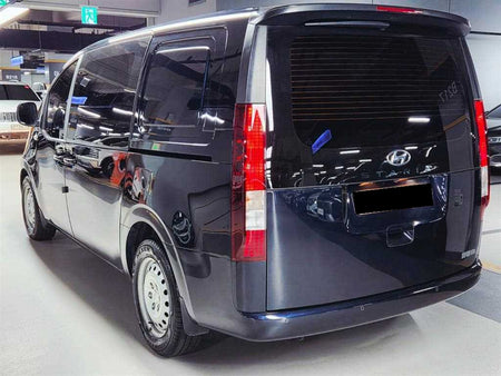 Hyundai Staria — photo 02