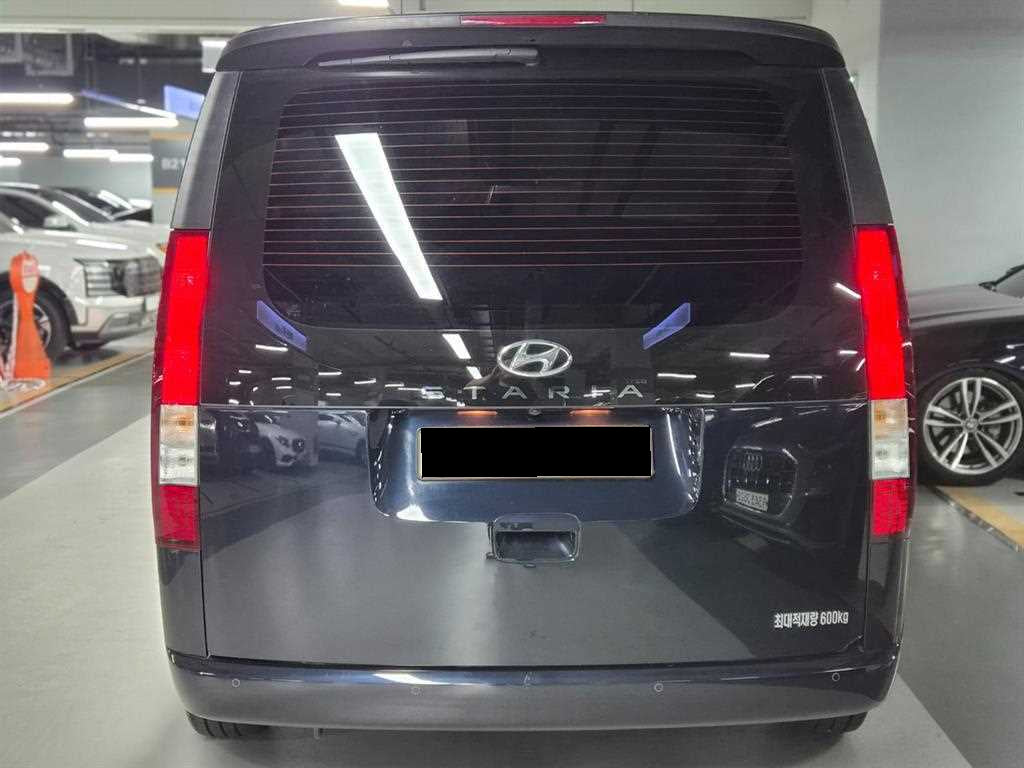 Hyundai Staria — photo 05