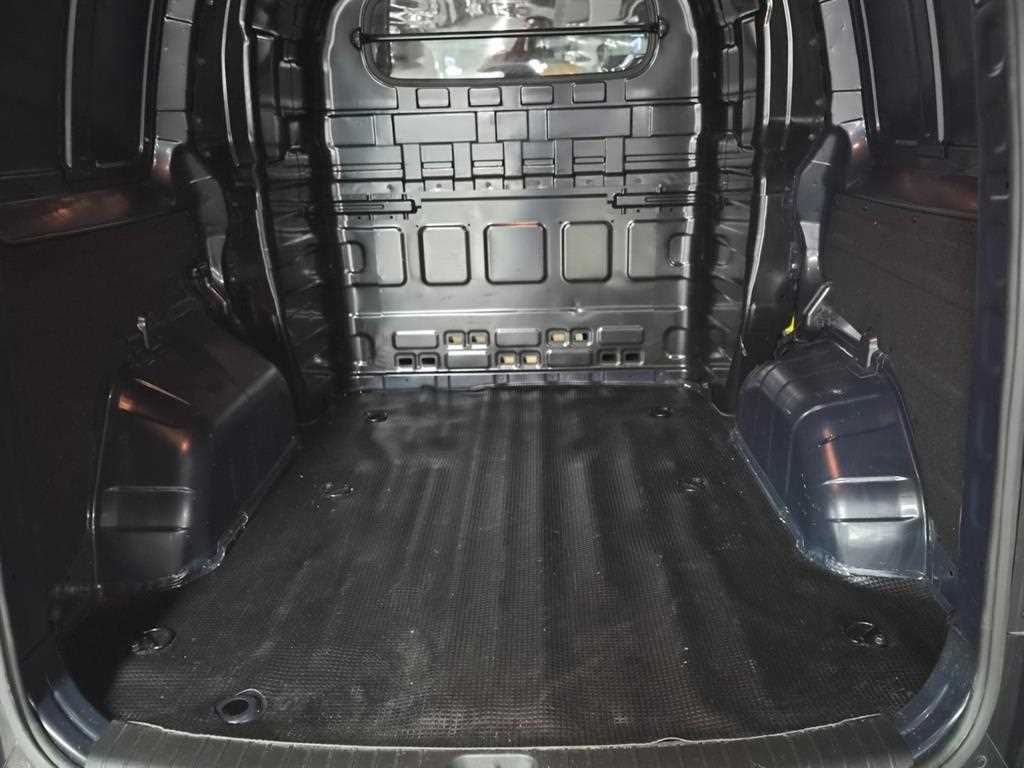 Hyundai Staria — photo 07