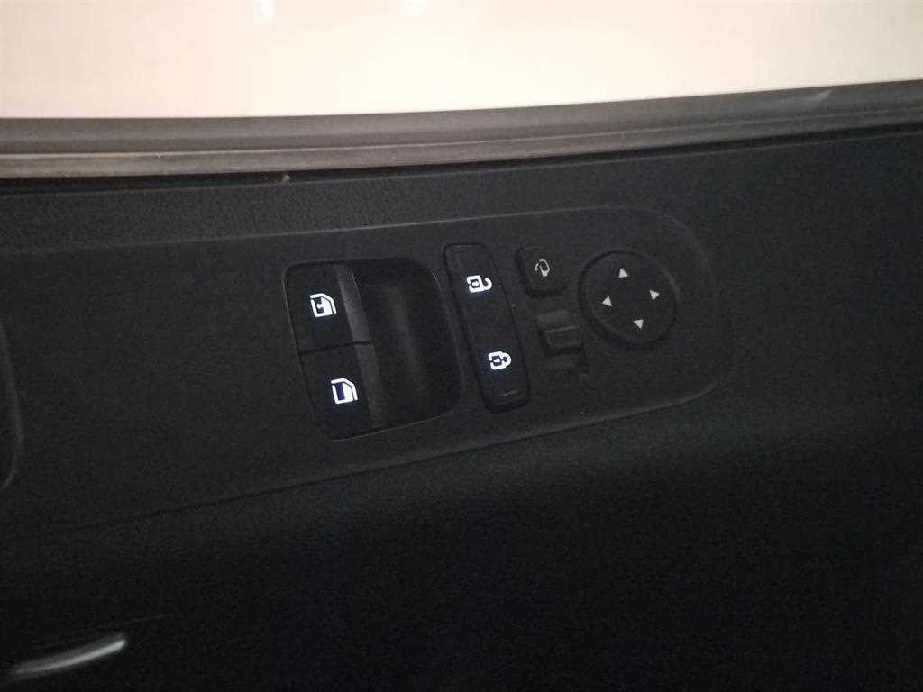 Hyundai Staria — photo 11