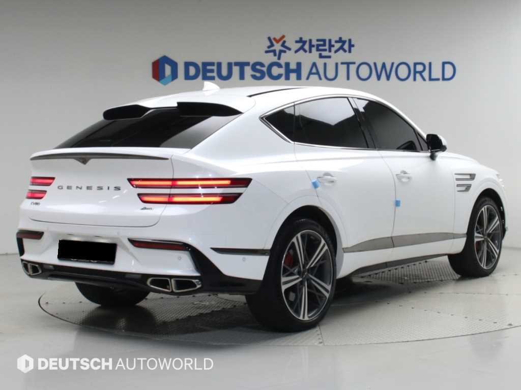 Genesis GV80 — photo 02
