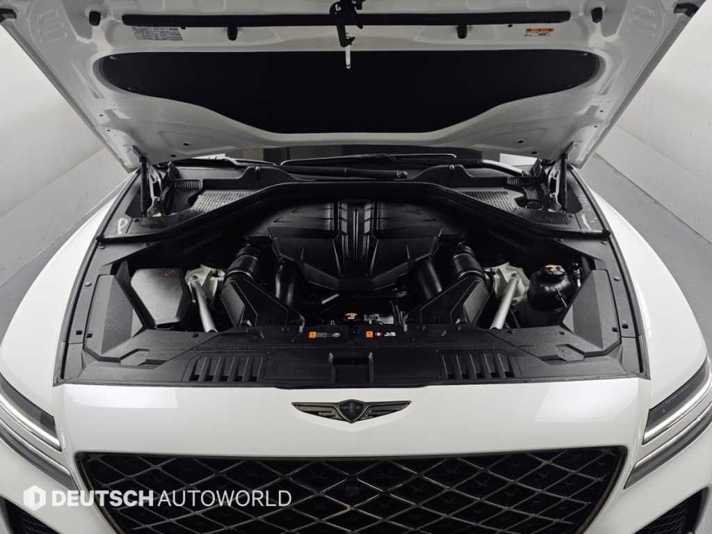 Genesis GV80 — photo 06