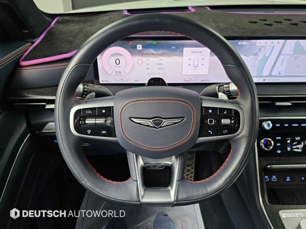 Genesis GV80 — photo 13